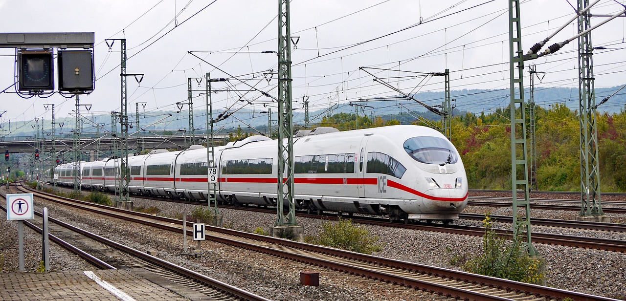 Deutsche Bahn, Ledas, Greitųjų Geležinkelių Linija, Manheimas Štutgartas, Vaihingen Enz, Tranzitas, Didelis Greitis, Tarpmiestiniai-Express, Geležinkelio Automobiliai, Br 403