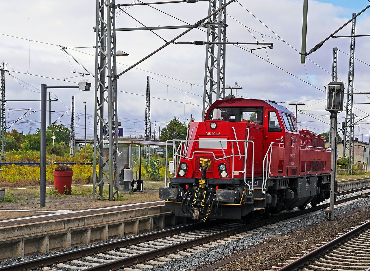 Deutsche Bahn, Dyzelinis Lokomotyvas, Jungiklis, Traukinių Stotis, Platforma, Tranzitas, Stiebai, Signalas, Db, Geležinkelis