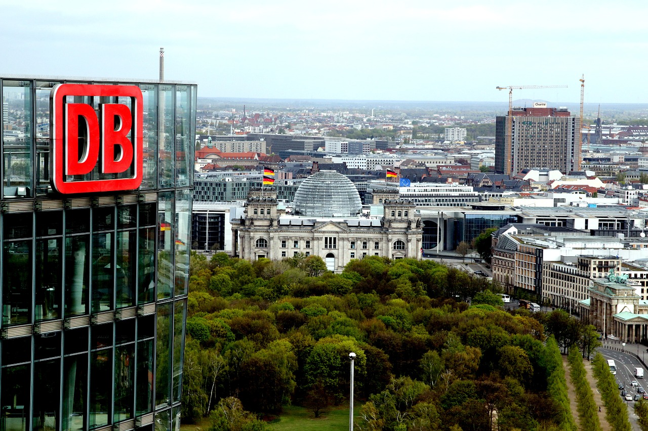 Deutsche Bahn, Logotipas, Raidės, Db, Įmonės Būstinė, Berlynas, Reichstagas, Dangoraižis, Potsdamo Vieta, Miestas