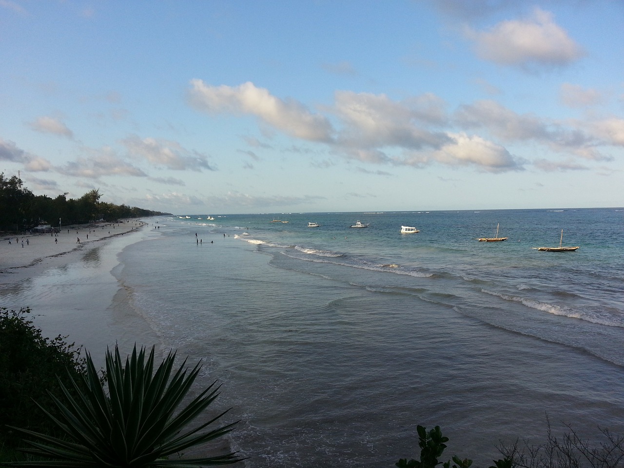 Diani Paplūdimys, Kenia, Afrika, Smėlis, Vandenynas, Rojus, Atogrąžų, Kurortas, Idiliškas, Ramus