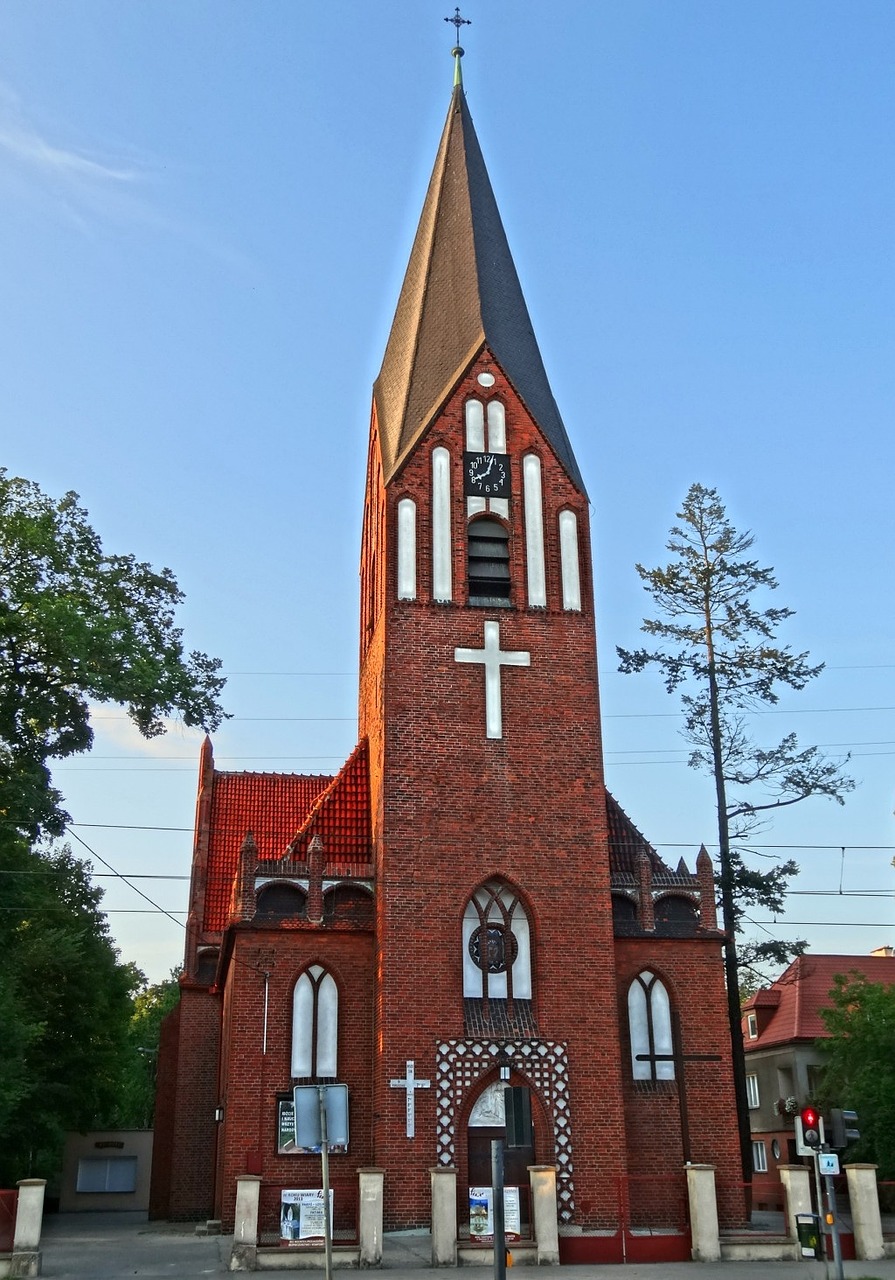 Dieviškoji Gailestingumo Bažnyčia, Bydgoszcz, Bokštas, Lenkija, Pastatas, Architektūra, Krikščionybė, Religinis, Spire, Nemokamos Nuotraukos