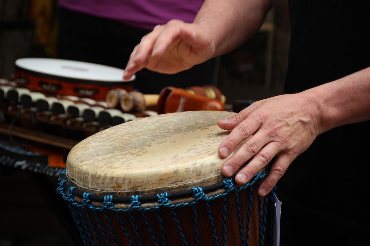 Djembe, Būgnai, Muzika, Ritmas, Būgnininkas, Instrumentas, Laikrodis, Gatvės Muzika, Gyvūninė Oda, Nemokamos Nuotraukos