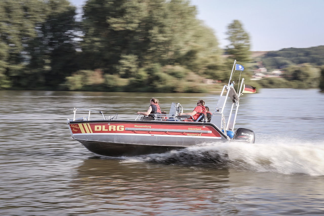 Dlrg, Vanduo, Boot, Gelbėjimo Valtis, Vandens Gelbėjimas, Gelbėjimas, Aplinka, Banga, Nemokamos Nuotraukos,  Nemokama Licenzija