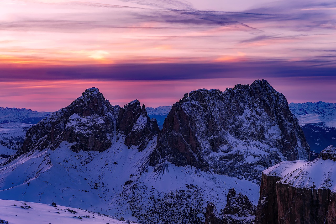 Dolomitai, Italy, Kraštovaizdis, Vaizdingas, Kalnai, Sniegas, Žiema, Smailės, Dangus, Debesys