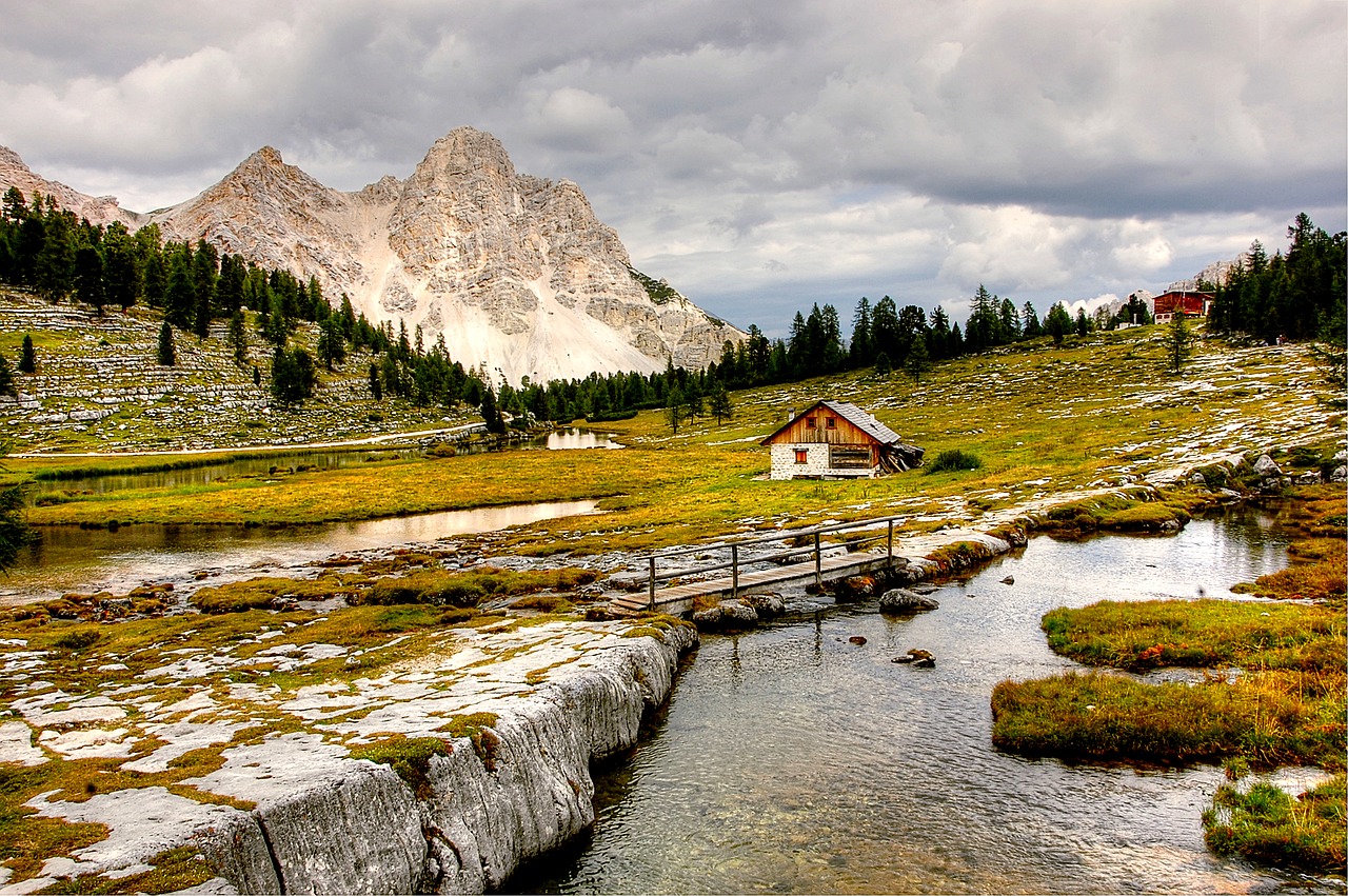Dolomitai, Kalnai, Fanai, Italy, South Tyrol, Vaizdas, Alpių, Griovių Laukas, Slėnis, Kalnų Namelis