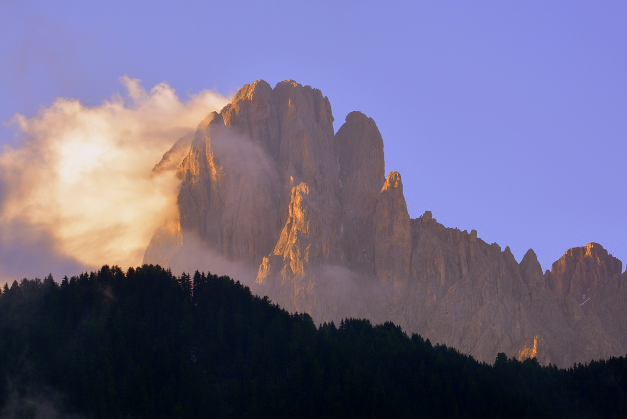 Dolomitai, Saulėlydis, Grandinė, Kalnai, Sassolungo, Debesys, Dangus, Nemokamos Nuotraukos,  Nemokama Licenzija