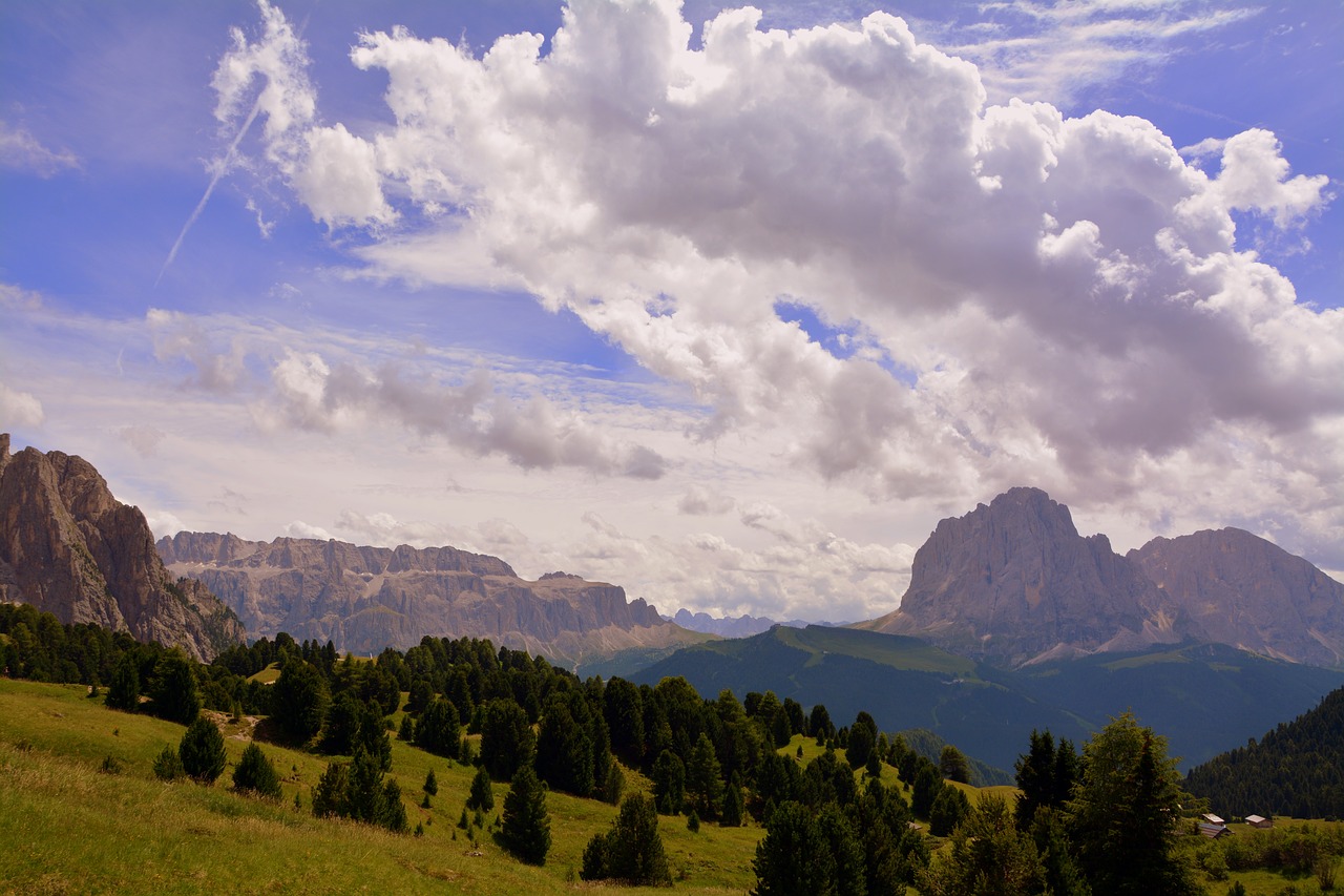 Dolomitai, Kalnas, Prato, Rokas, Debesys, Dangus, Gamta, Kraštovaizdis, Italy, Sassolungo Grupė