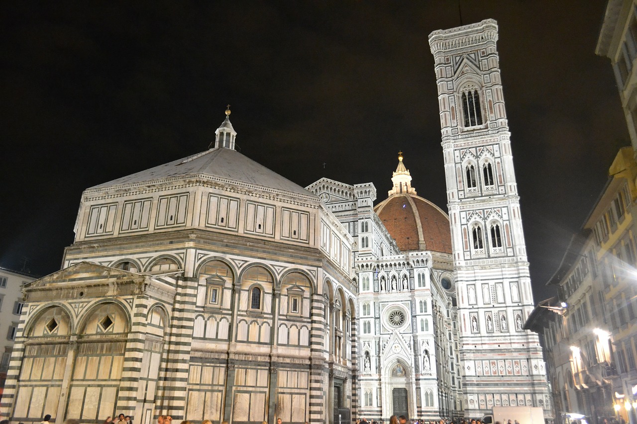 Florencijos Kupolas, Florencija, Italy, Santa Maria Del Fiore Bazilika, Katedra, Naktis, Kupolas, Nemokamos Nuotraukos,  Nemokama Licenzija