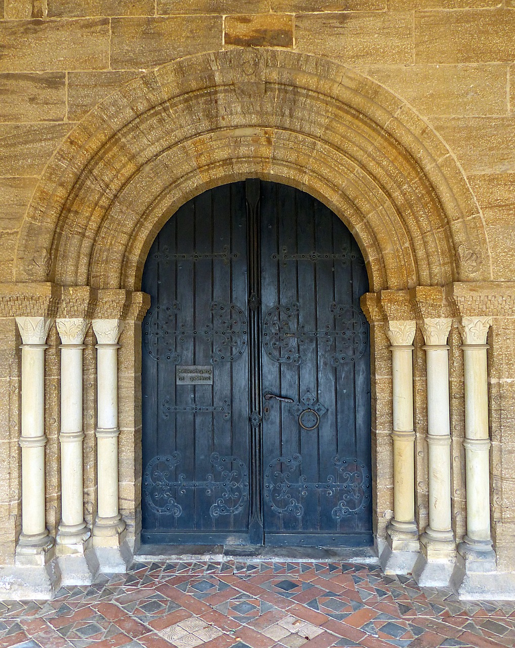 Durys, Bažnyčios Durys, Įvestis, Ornamentas, Portalas, Senas, Tikslas, Papuoštas, Mediena, Bažnyčia