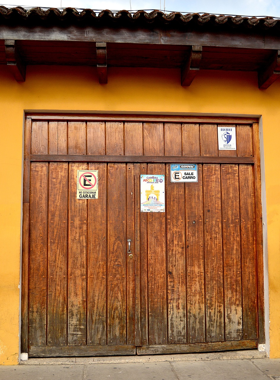 Durys, Mediena, Medinės Durys, Tekstūra, Uždaryta, Senoji Mediena, Miestas, Fasadas, Antigua Guatemala, Nemokamos Nuotraukos