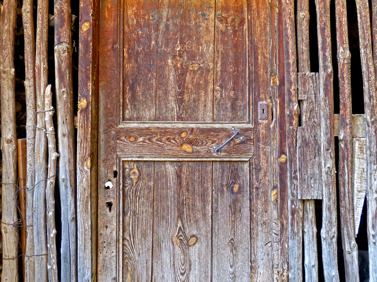 Durys, Kaimiškas, Mediena, Pyrenee Catalunya, Nemokamos Nuotraukos,  Nemokama Licenzija