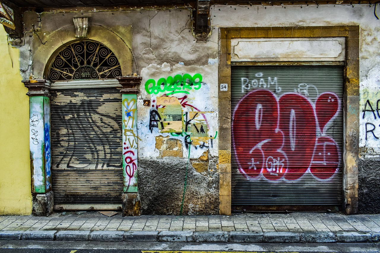 Durų,  Architektūra,  Gatvė,  Sienelę,  Įėjimas,  Graffiti,  Miesto,  Fasadas,  Grungy,  Purvinas