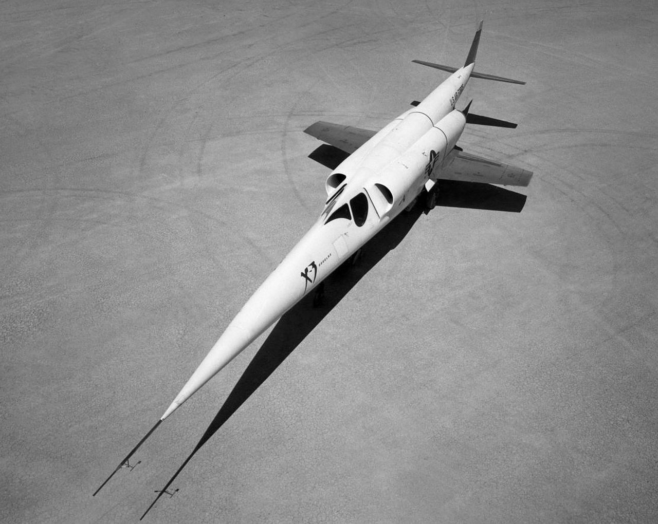 Douglas X 3 Stiletto, Eksperimentinis Orlaivis, Tyrimai, Aerodinaminis Poveikis, Greitis, Mach 2, Netikras Sparnas, Orlaivis, Skristi, Aviacija