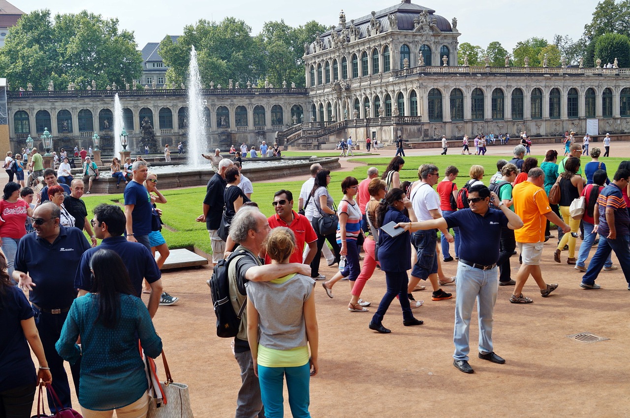 Drezdenas, Zwinger, Parkas, Turistai, Grupė, Kelionė, Nemokamos Nuotraukos,  Nemokama Licenzija