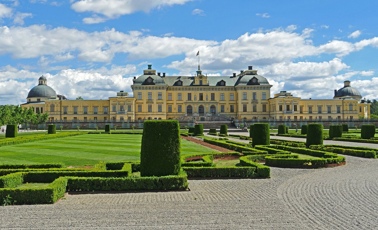 Drottningholm Rūmai, Sodo Pusė, Schlossgarten, Simetriškas, Karališkasis Rūmai, Monarchija, Švedija, Gyvenamoji Vieta, Karališkoji Šeima, Didingas