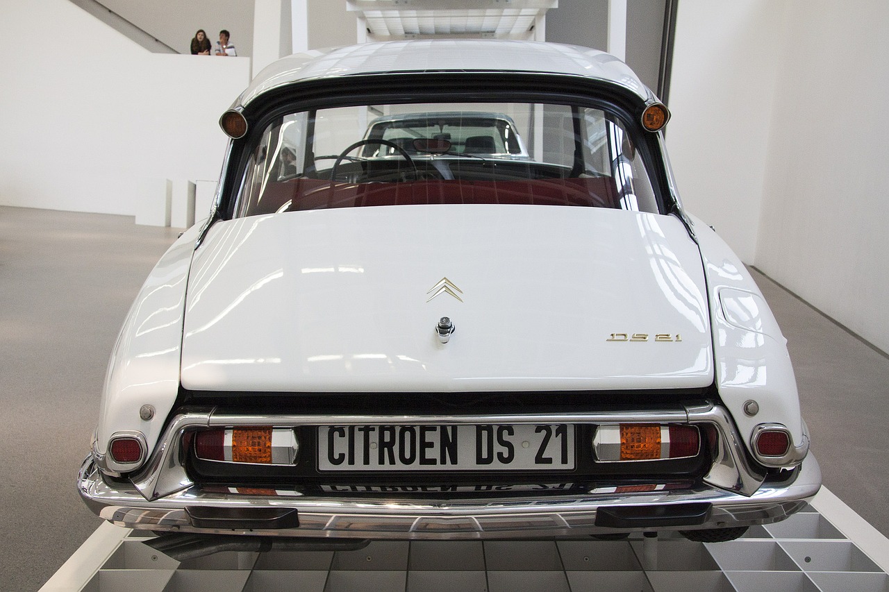 Ds 21, Automobiliai, Citroën, 1955-1975, Visi Keturi Ratai, Hidro-Pneumatinė Suspensija, Dizaineris, André Lefèbvre, Flaminio Bertoni, Estetinis