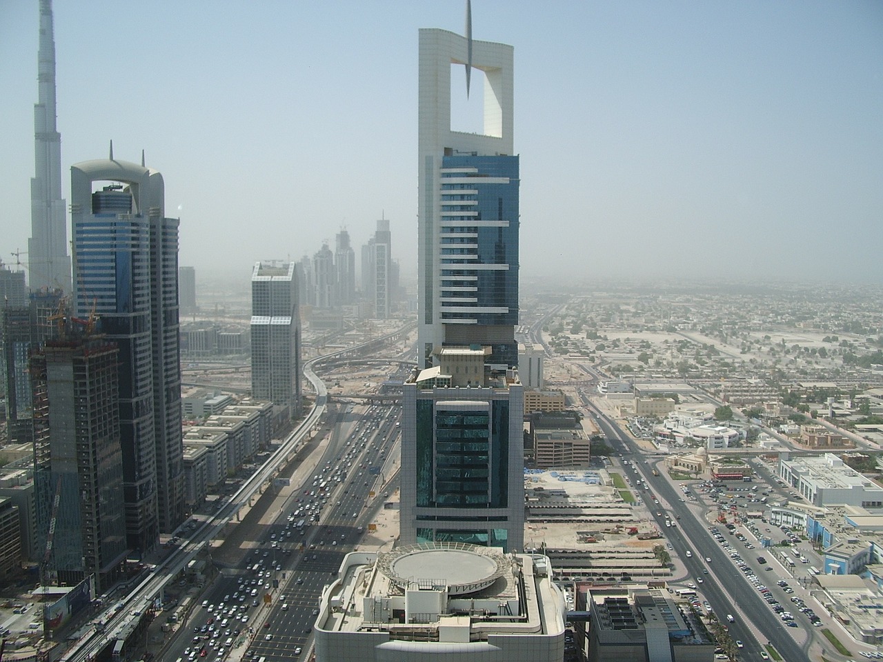 Dubai, Miestas, Gatvė, Pastatas, Uae, Kelias, Architektūra, Dangoraižis, Jungtiniai Arabų Emyratai, Aukštas