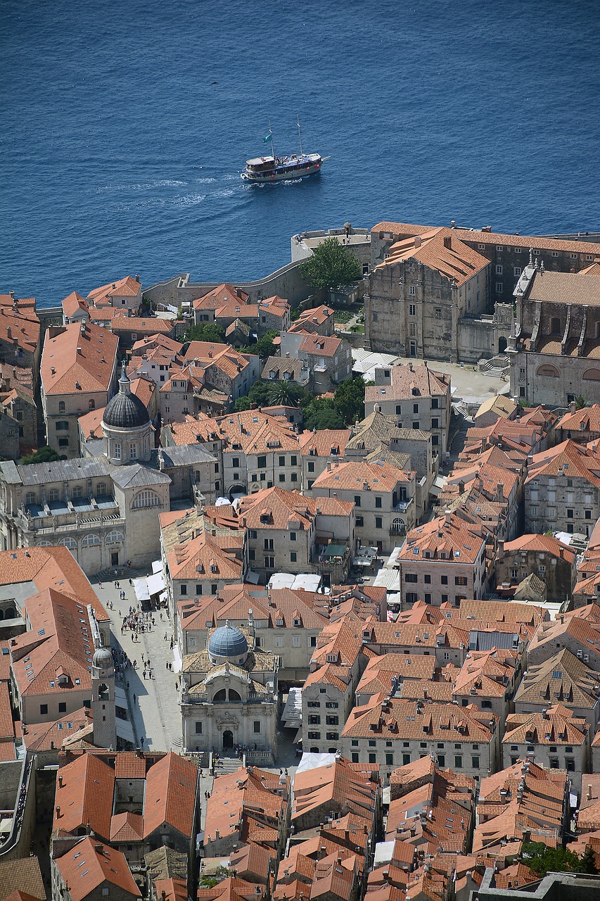 Dubrovnik, Senamiestis, Turizmas, Dalmatija, Unesco, Akmuo, Raudona, Kelionė, Valtis, Nemokamos Nuotraukos