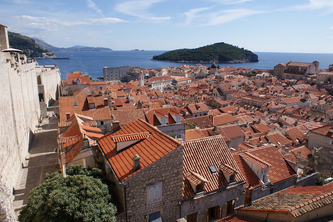 Dubrovnik, Kroatija, Paminklai, Senamiestis, Gatvė, Jūra, Sala, Miestas, Seni Namai, Architektūra