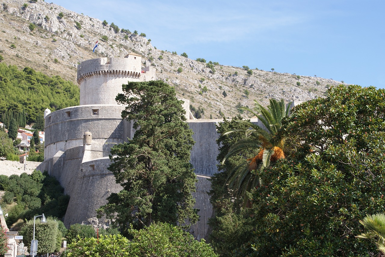 Dubrovnik, Kroatija, Kelionė, Turizmas, Pilis, Sienos, Akmenys, Palmės, Atostogos, Poilsis