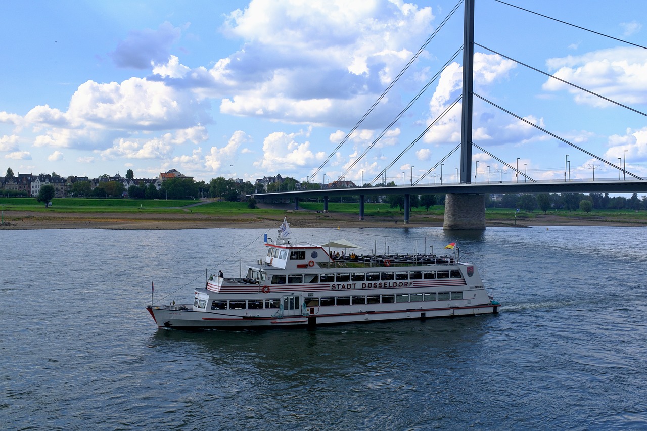 Diuseldorfas, Rinas, Boot, Rhine Panorama, Senamiestis, Saulėlydis, Laivas, Upės Kraštovaizdis, Tiltas, Reino Bokštas
