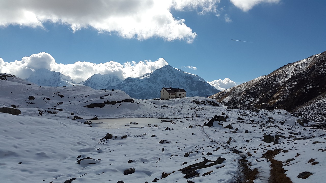 Diuseldorfo Prieglauda, Namelis, Alpe, South Tyrol, Alpių, Gebrige, Kalnai, Val Venosta, Ortlergruppe, Ortler