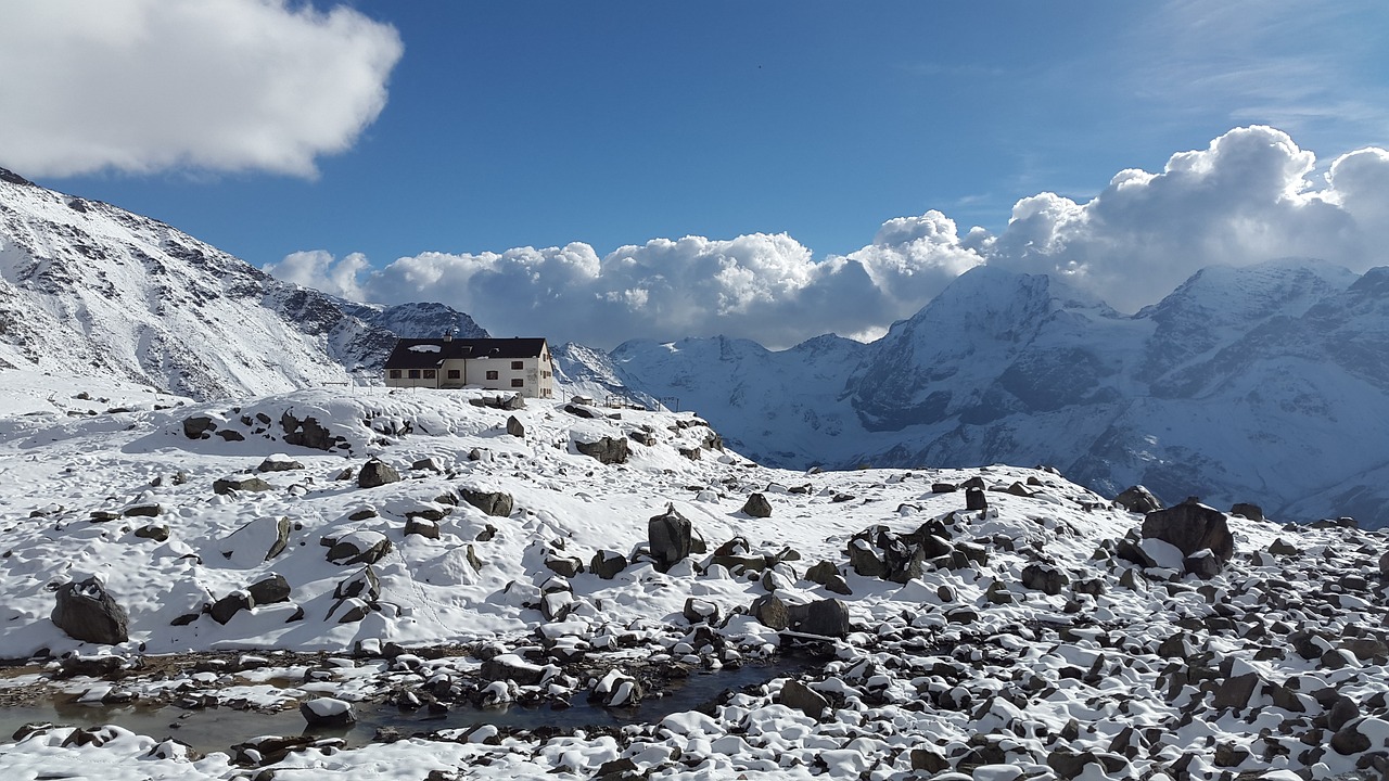 Diuseldorfo Prieglauda, Namelis, Alpe, South Tyrol, Alpių, Gebrige, Kalnai, Val Venosta, Ortlergruppe, Ortler