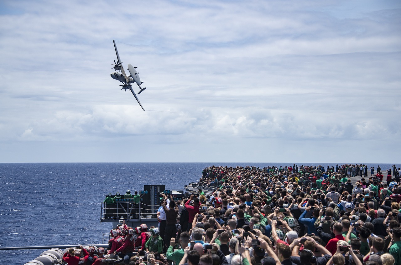 E-2C Hawkeye, Awacs, Orlaivio Išankstinio Perspėjimo Sistema, Vaw, Nimitz Klasės Orlaivių Vežėjas, Uss Carl Vinson, Cvn 70, Nemokamos Nuotraukos,  Nemokama Licenzija