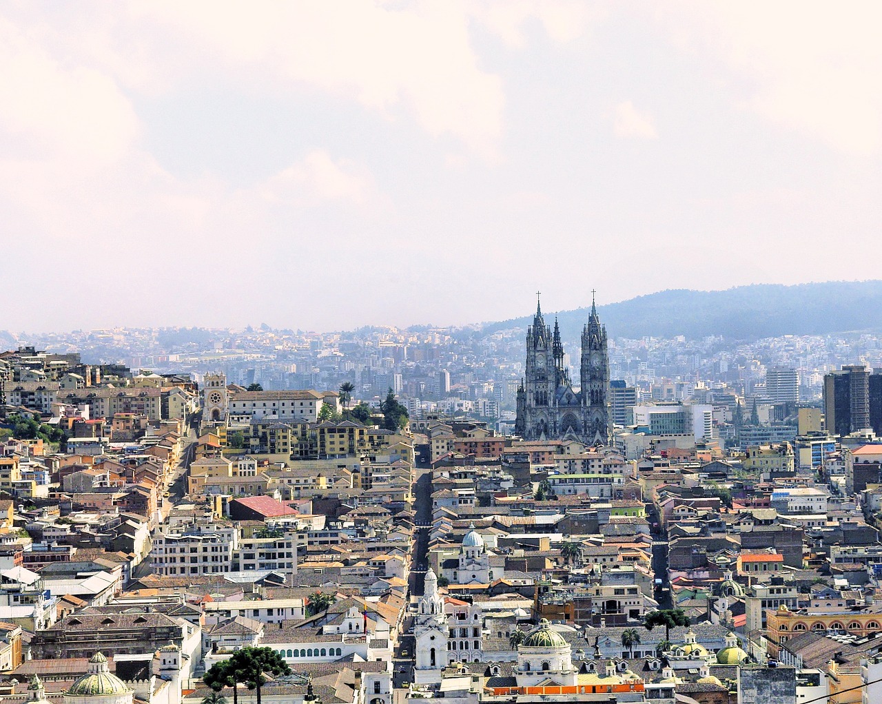 Ecuador, Quito, Miestas, Panorama, Kraštovaizdis, Miesto, Paminklas, Architektūra, Bažnyčia, Nemokamos Nuotraukos