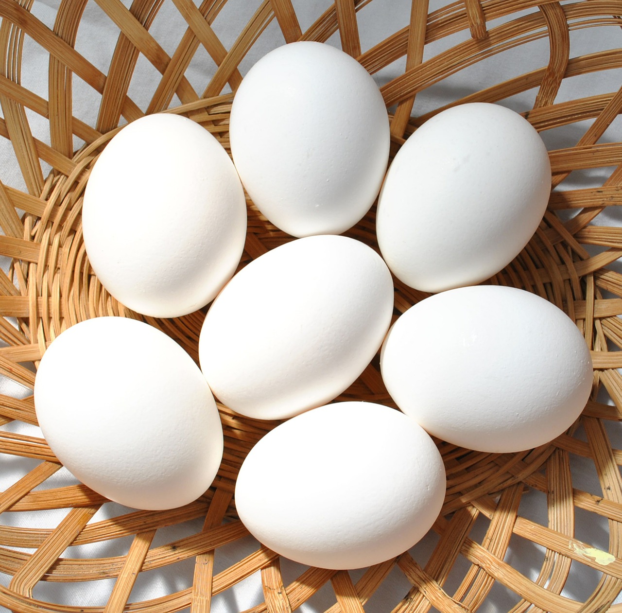 Kiaušiniai, Balta, Krepšelis, Pusryčiai, Ovalus, Virimo, Rytas, Virėjas, Žaliavinis, Baltymas