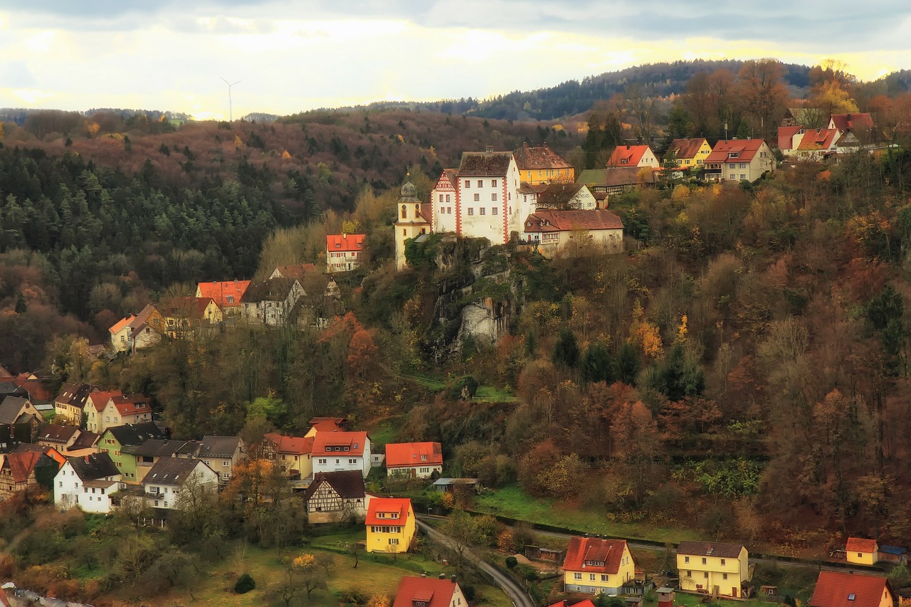 Egloffstein, Vokietija, Miestas, Kalnai, Kraštovaizdis, Vaizdingas, Gamta, Lauke, Namai, Namai