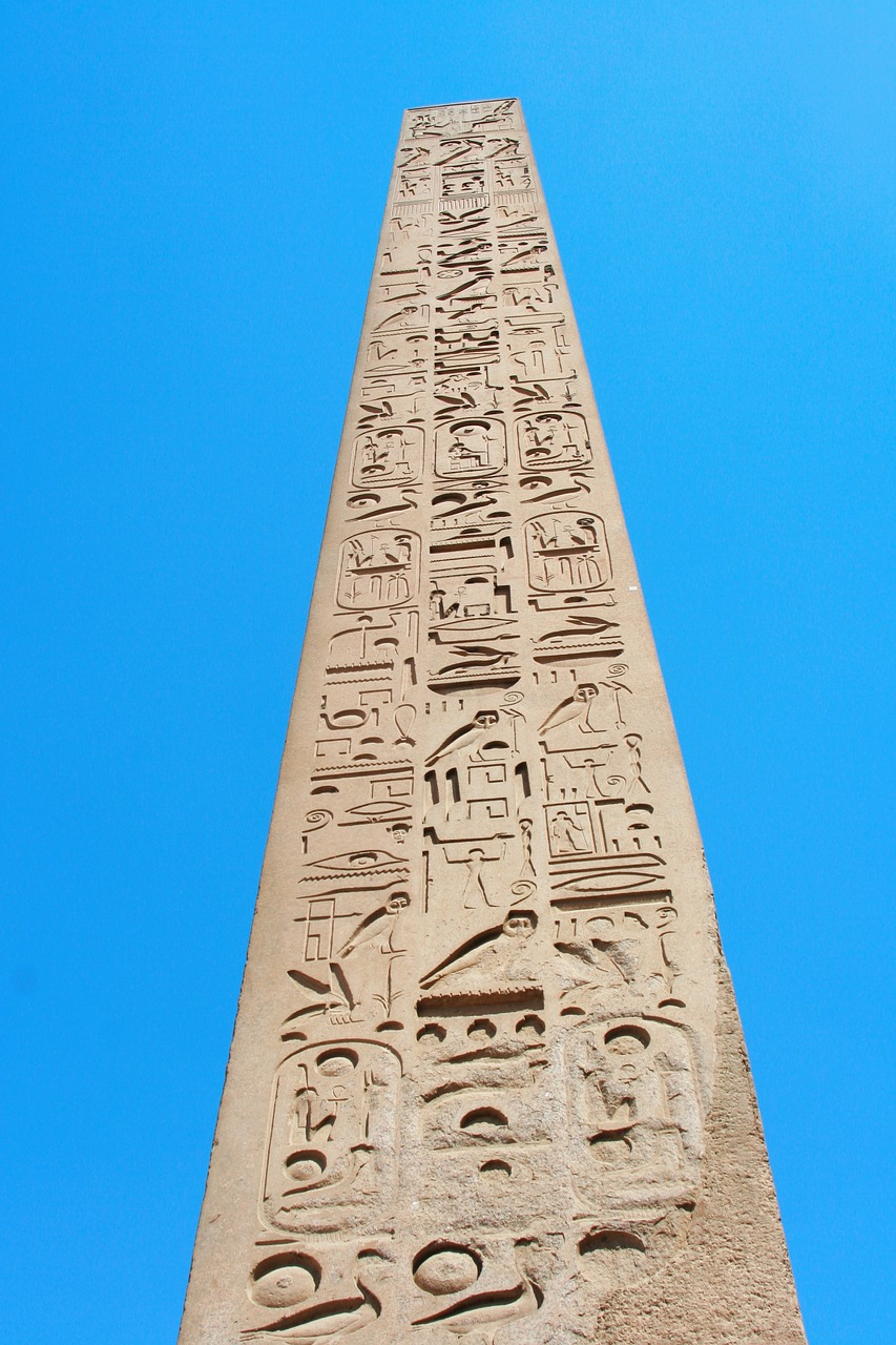 Egiptas, Luxor, Karnako Šventykla, Obeliskas, Hieroglifas, Senovės, Civilizacija, Nile, Mėlynas Dangus, Megalitinė