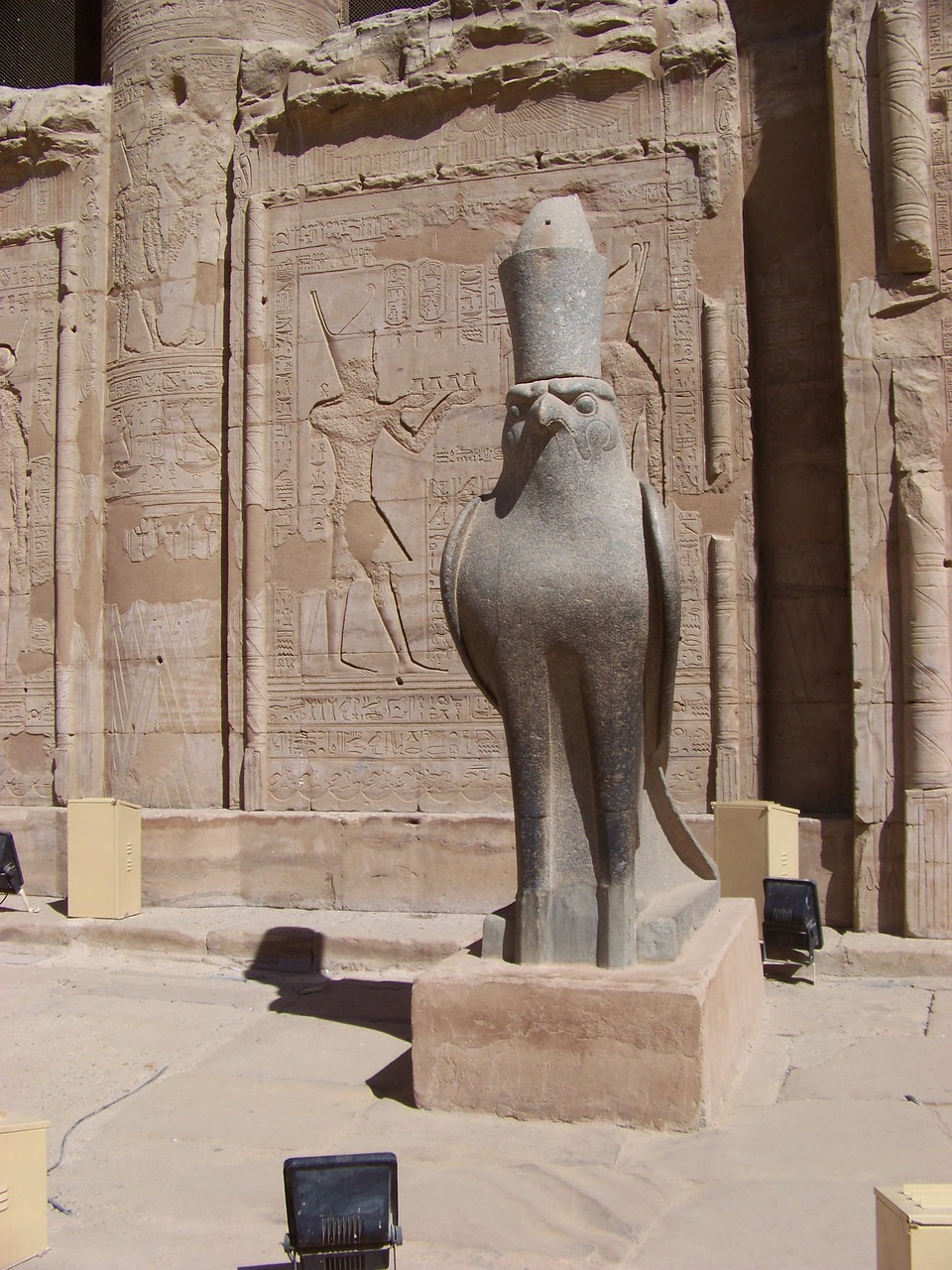 Egiptas, Luxor, Paukštis, Dievas, Horas, Nemokamos Nuotraukos,  Nemokama Licenzija