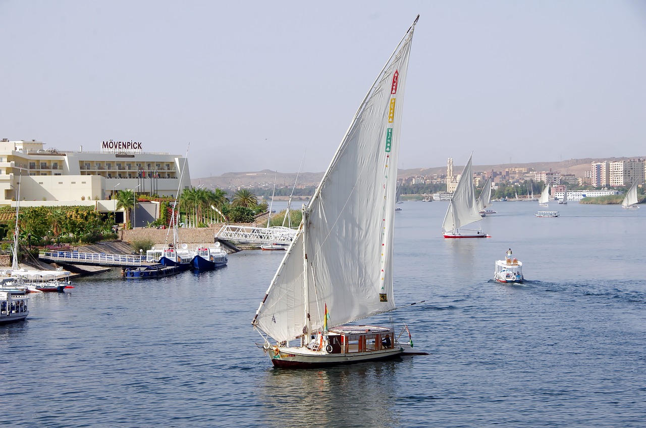 Egiptas,  Aswan,  Feliuga,  Navigacijos,  Nile,  Upė,  Buriavimas,  Valtis,  Dykinėjimas,  Vandens Telkinys