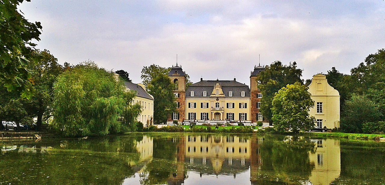 Eifel, Euskirchen, Vokietija, Moatiška Pilis, Ežeras, Viešbutis, Restoranas, Nuosavybė, Kelionė, Šventė