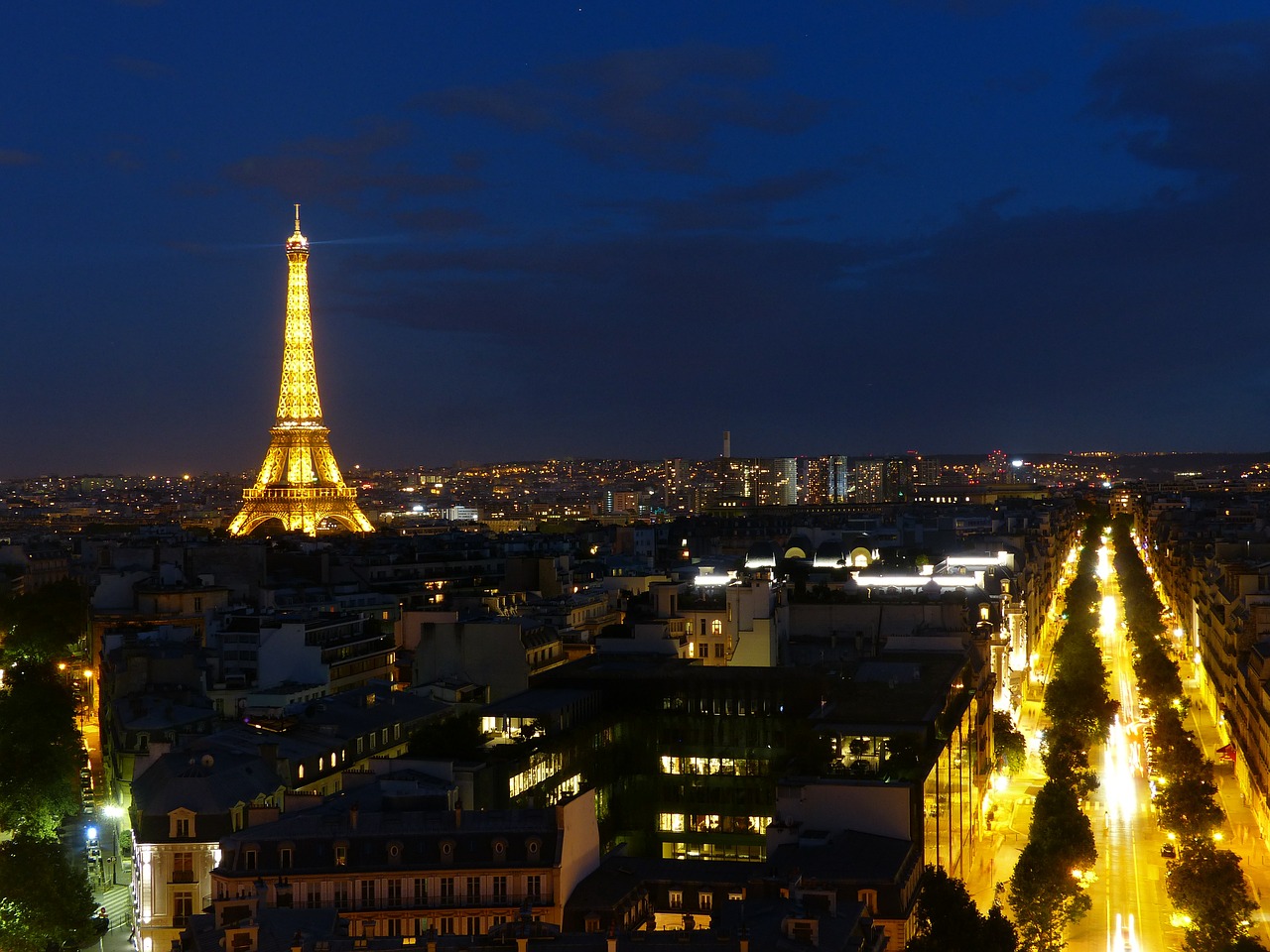 Eifelio Bokštas, Naktis, Paris, France, Apšviestas, Žibintai, Miestas, Namai, Apšvietimas, Architektūra