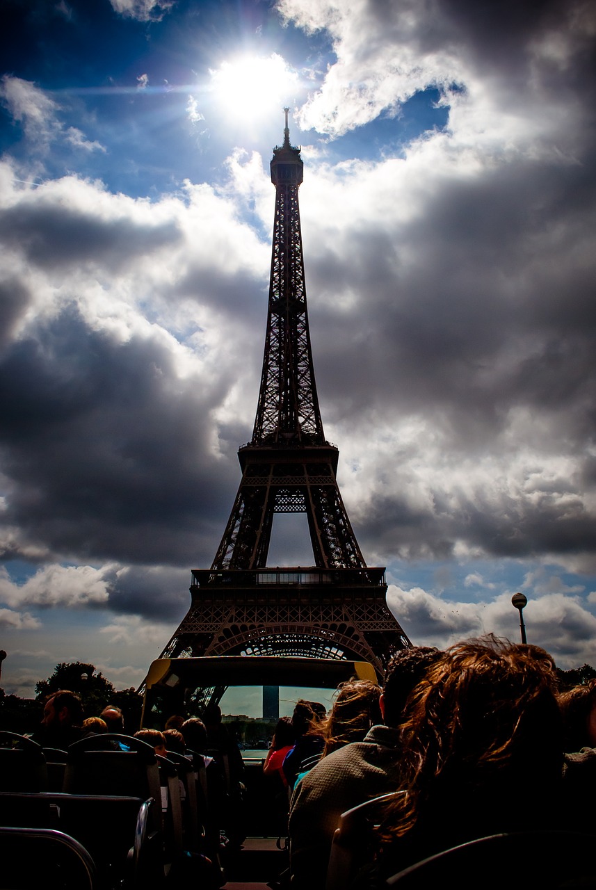 Eifelio Bokštas, France, Paris, Autobusas, Šokti, Debesys, Nemokamos Nuotraukos,  Nemokama Licenzija