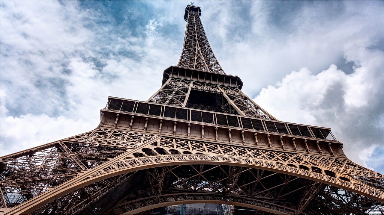 Eifelio Bokštas, Paris, Paminklas, Simbolis, Debesys, Dangus, Struktūra, Miesto Panorama, Orientyras, Architektūra