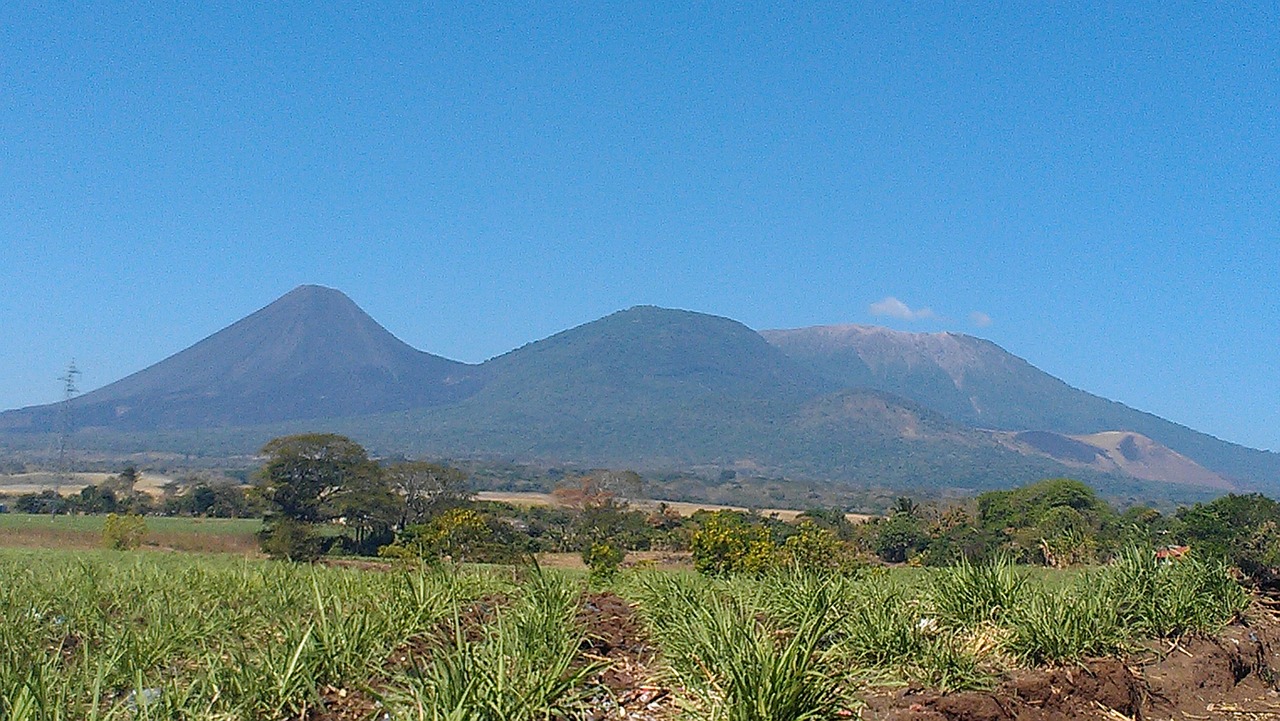 Salvadoras, El Sunza, Panoraminis Vaizdas Į Ugnikalnius Izalco, Cerro Verde Ir Santa Ana, Nemokamos Nuotraukos,  Nemokama Licenzija