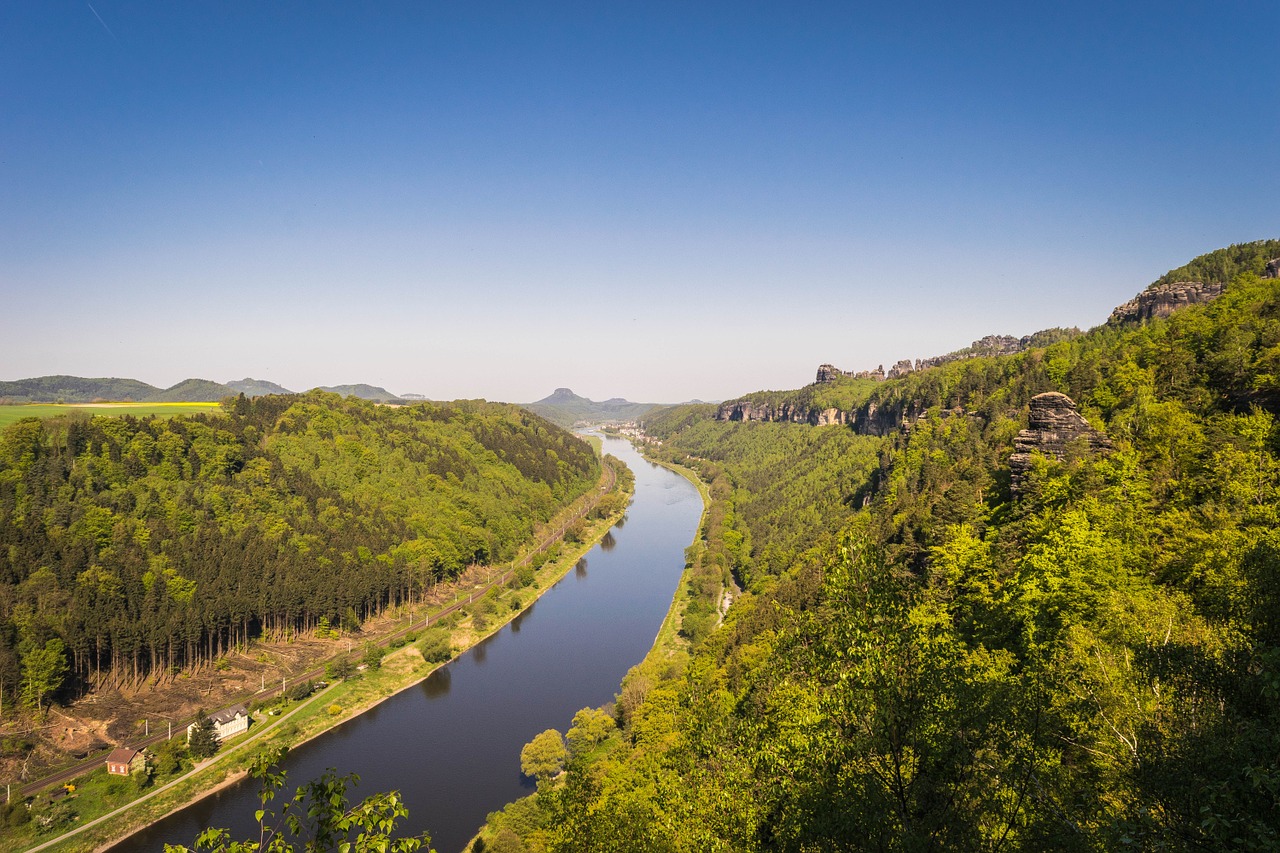 Elbe, Saksonijos Šveicarija, Elbe Smiltainio Kalnai, Gamtos Apsauga, Elbe Slėnis, Upė, Vokietija, Pavasaris, Saksonija, Gamta