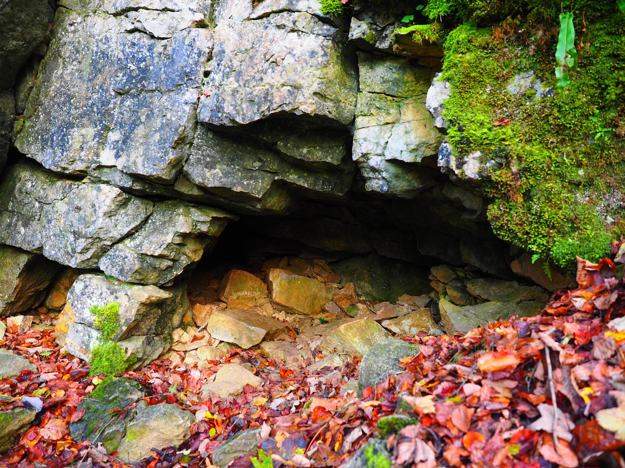 Elsachbröller,  Urvas Įėjimas,  Eng,  Urvas,  Urvas Kelionė,  Pavojingas,  Ertmė,  Nuotykis,  Speleologija,  Gorge