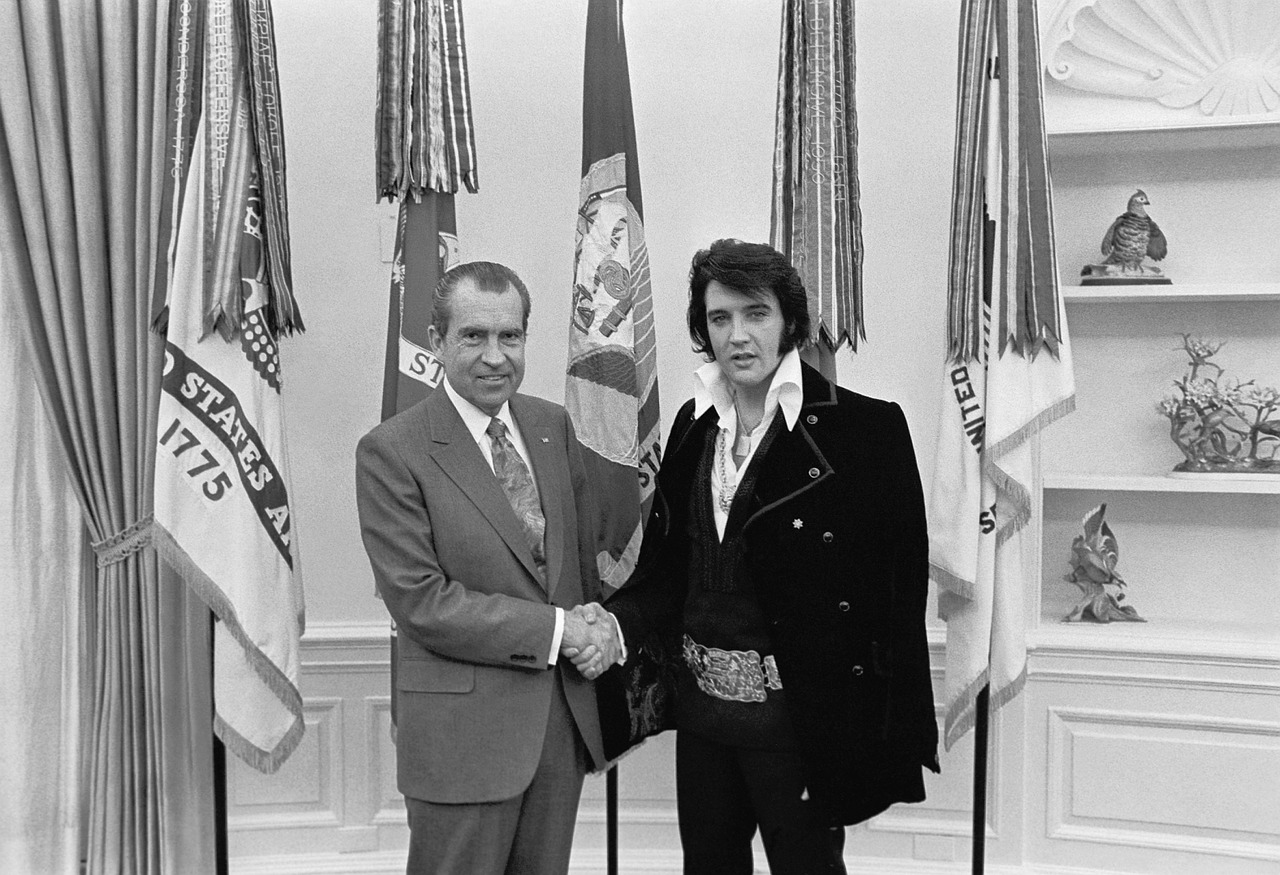 Elvis Presley, Richard Nixon, 1970, Juoda Ir Balta, Rokenrolas, Muzikantas, Prezidentas, Usa, Jungtinės Valstijos, Nemokamos Nuotraukos