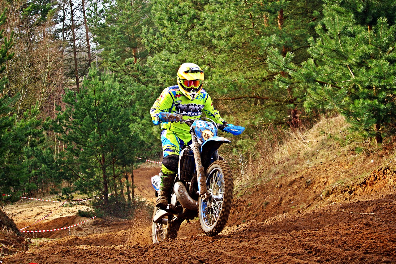 Enduro, Motociklas, Dirtbike, Motokroso, Kirsti, Motorsportas, Motokroso Važiavimas, Sportininkai, Motociklininkas, Lenktynės