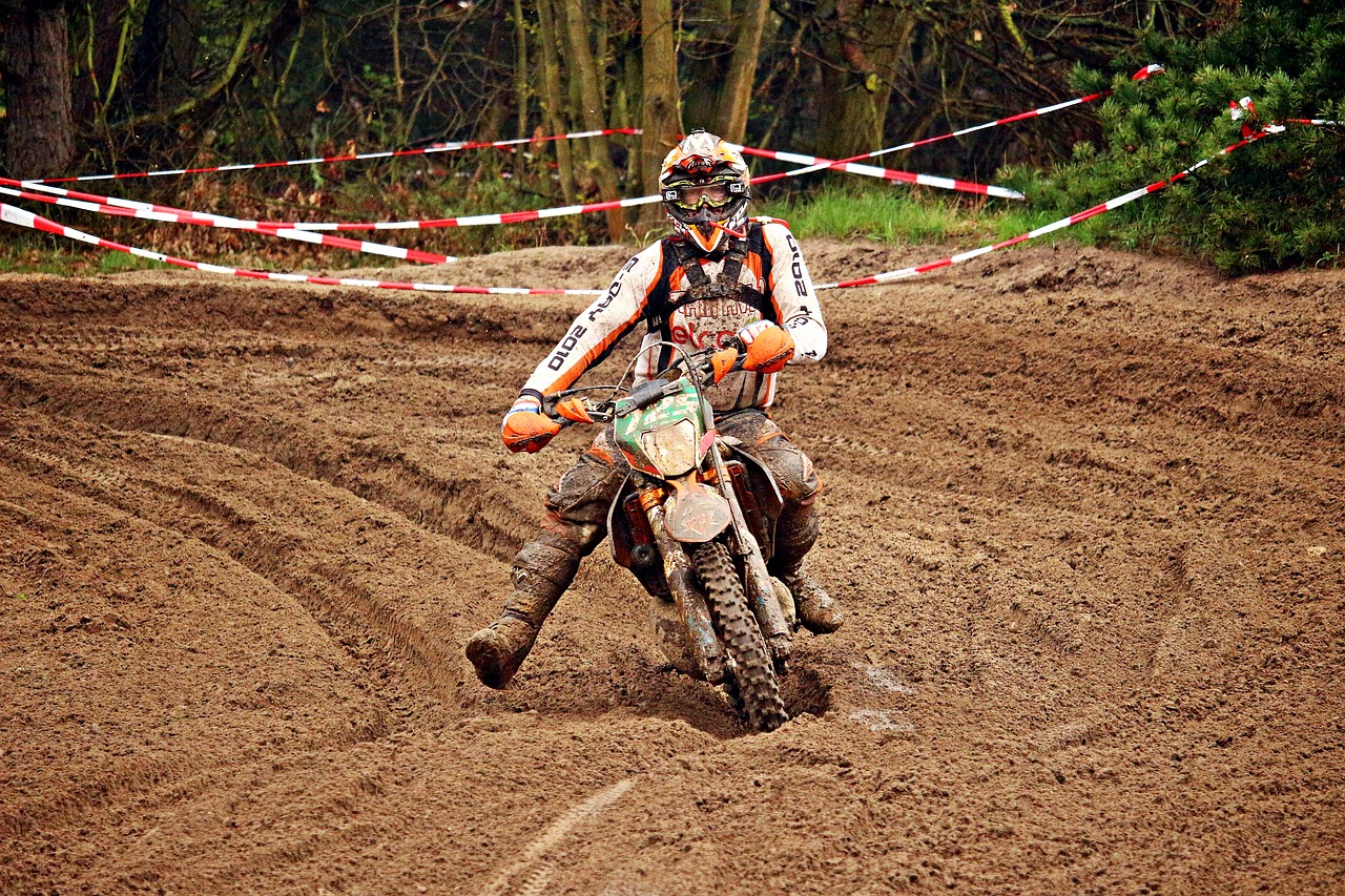 Enduro, Motokroso, Dirtbike, Motociklų Sportas, Motokroso Važiavimas, Lenktynės, Motorsportas, Kirsti, Motociklas, Lenktynės