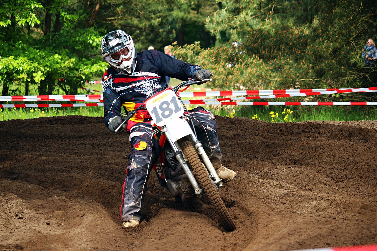 Enduro, Motociklas, Motokroso, Dirtbike, Motorsportas, Sportas, Lenktynės, Kirsti, Lenktynės, Motokroso Važiavimas