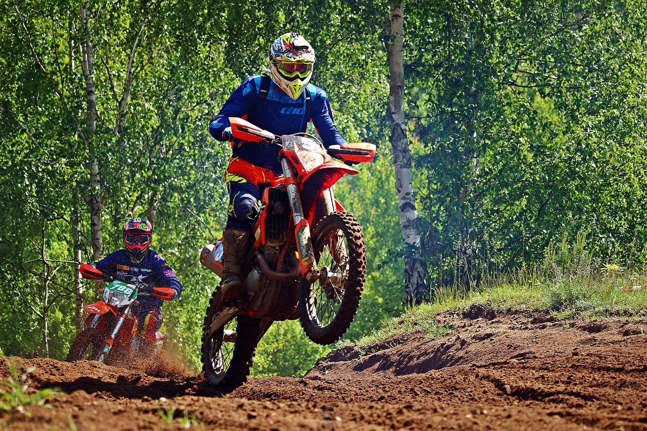 Enduro, Motokroso, Dirtbike, Motociklas, Kirsti, Lenktynės, Motokroso Važiavimas, Motociklų Sportas, Motorsportas, Lenktynės