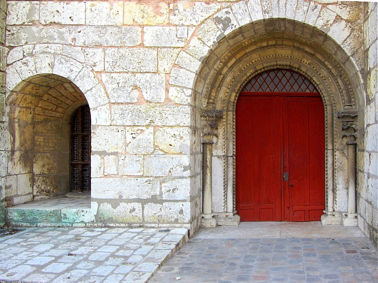 Įėjimas, Durys, Raudona, Chartres, Vidutinio Amžiaus, Mediena, Durų, Nemokamos Nuotraukos,  Nemokama Licenzija