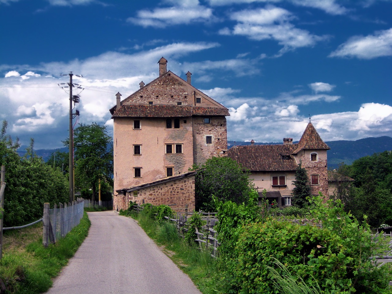 Eppan, Italy, Pilis, Rūmai, Pastatas, Architektūra, Kelias, Lauke, Kaimas, Dangus