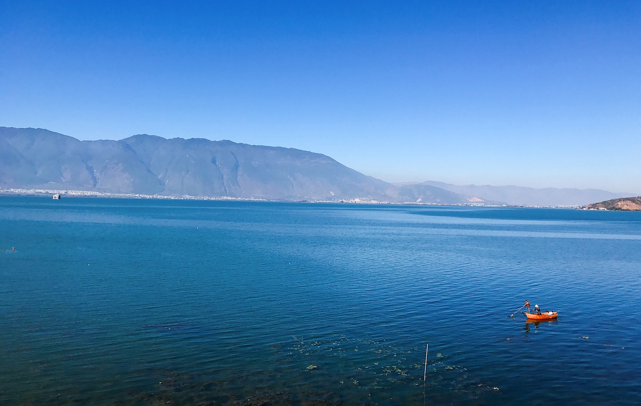 Erhai Ežeras, Yunnan Provincijoje, Dviguba Galerija, Jūra, Laivas, Nemokamos Nuotraukos,  Nemokama Licenzija