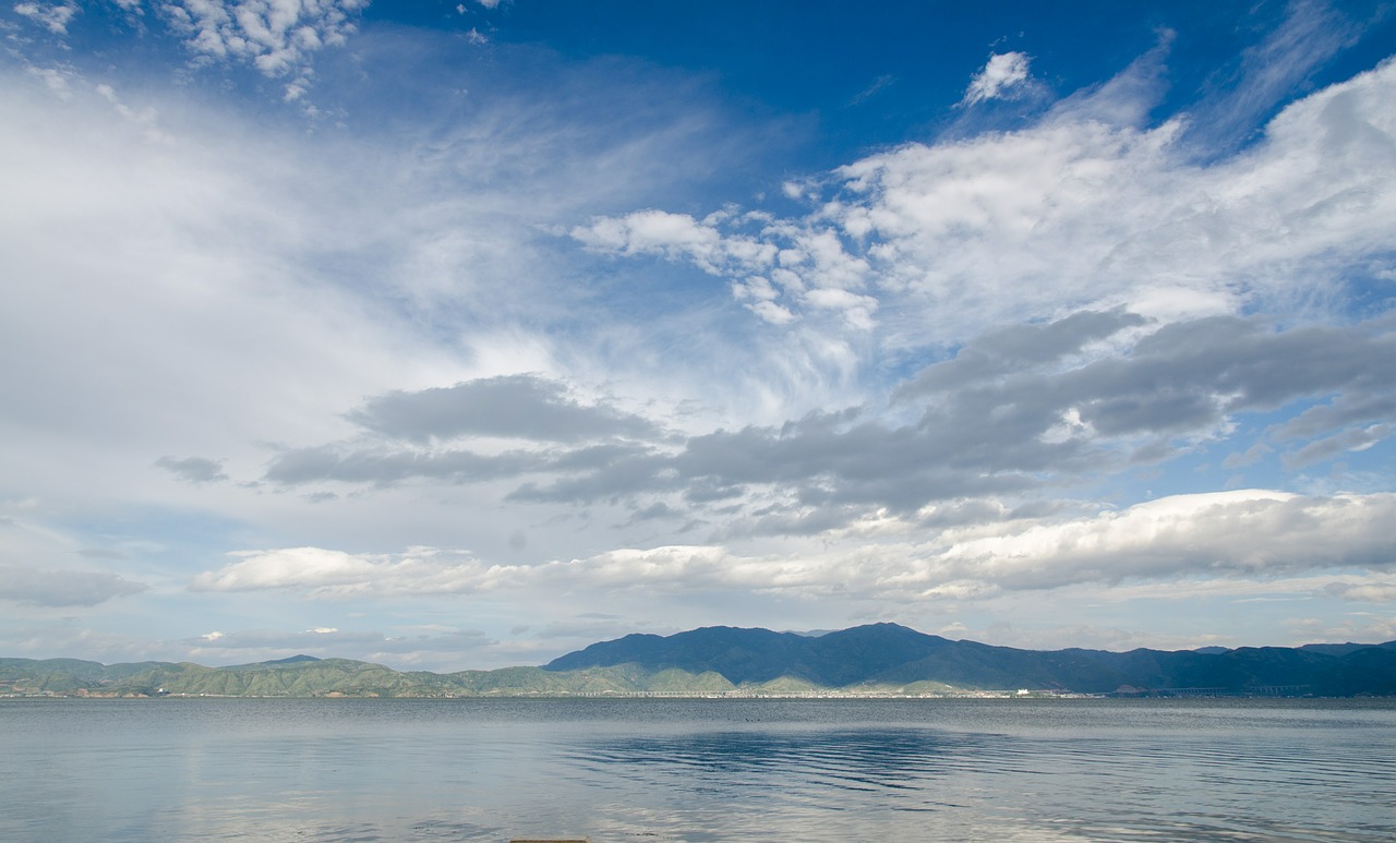 Erhai Ežeras, Mėlynas Dangus, Baltas Debesys, Nemokamos Nuotraukos,  Nemokama Licenzija